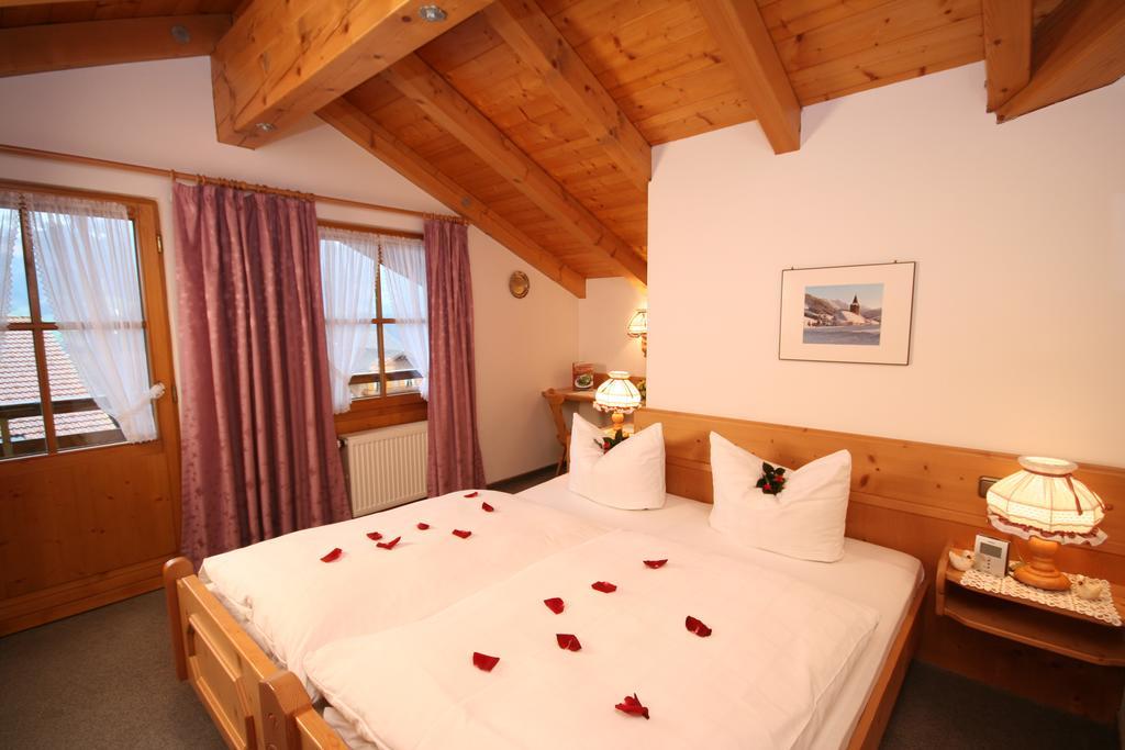 Landhaus Aigner-Vogler Фишен Номер фото